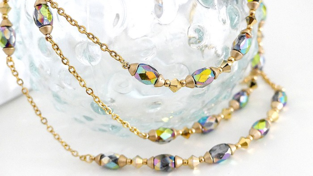 Cadena Tuto K'Neil de Puca con cuentas de vidrio Konos y Baros Cadena Tuto K'Neil de Puca con cuentas de vidrio Konos y Baros