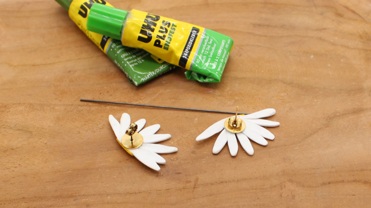 Pendientes flores de margarita en arcilla Fimo : Paso 6 Pendientes flores de margarita en arcilla Fimo : Paso 6