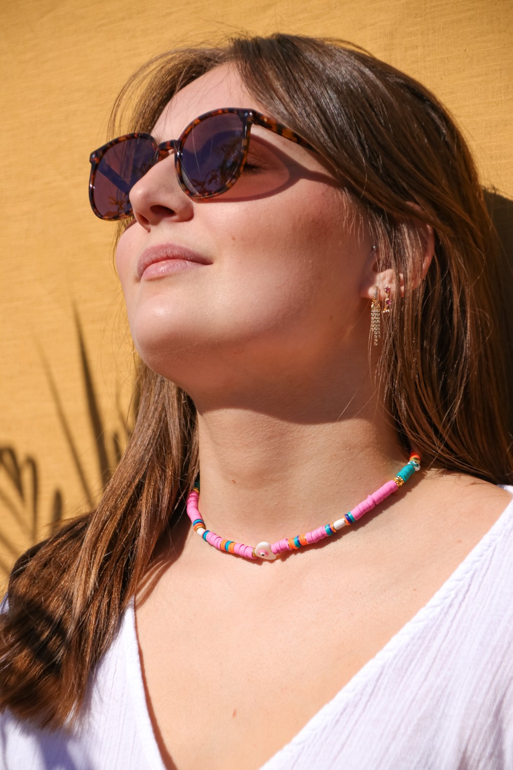 Esquema Collar surfista de mujer con cuentas de heishi y ojo