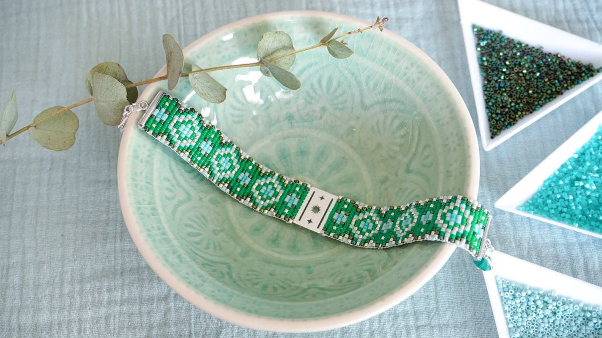 Esquema Pulsera de cuentas miyuki verdes en telar con separador Esquema Pulsera de cuentas miyuki verdes en telar con separador