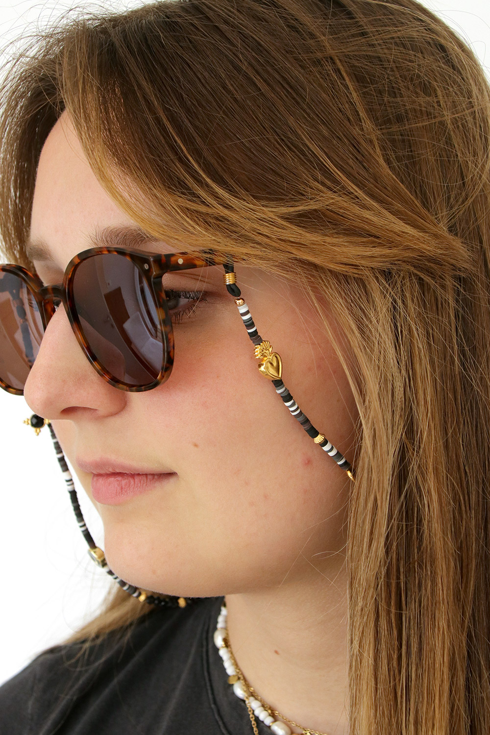 Esquema DIY Cordón para gafas con cuentas de colores o negras y doradas