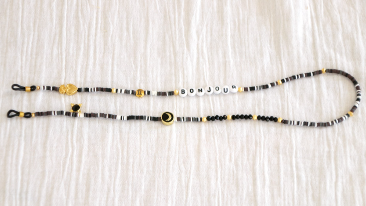 DIY Cordón para gafas con cuentas de colores o negras y doradas : Paso 3