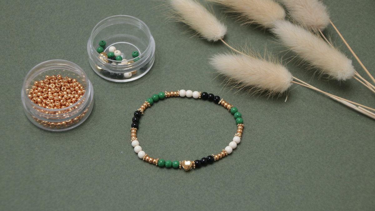 Lección 1: ¿Cómo se hace una pulsera elástica? : Paso 2