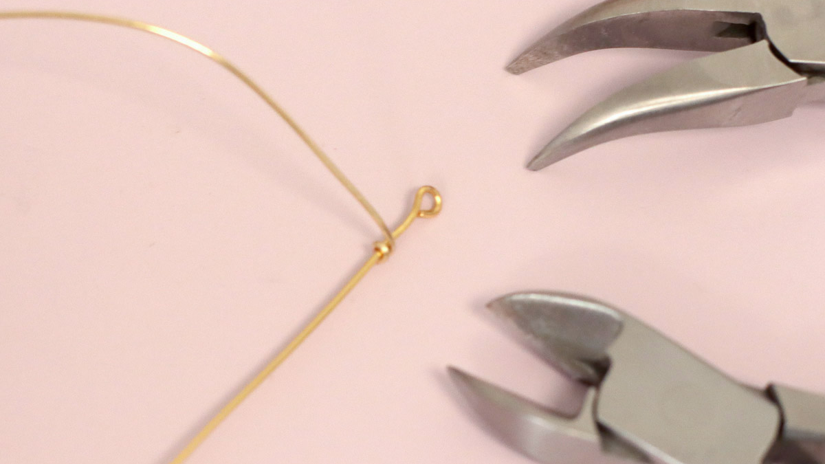 Pulsera de piedras preciosas con alambre de escarabajo de amatista : Paso 1