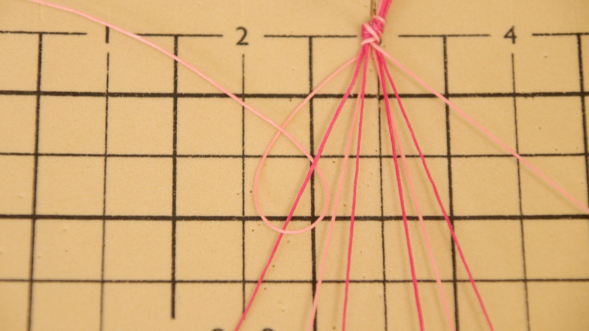 Criollos con brazalete brasileño Corazón en cuerdas Slam : Paso 4 Criollos con brazalete brasileño Corazón en cuerdas Slam : Paso 4