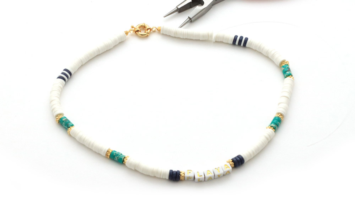 Collar Surfer con Heishi y cuentas de letras : Paso 3