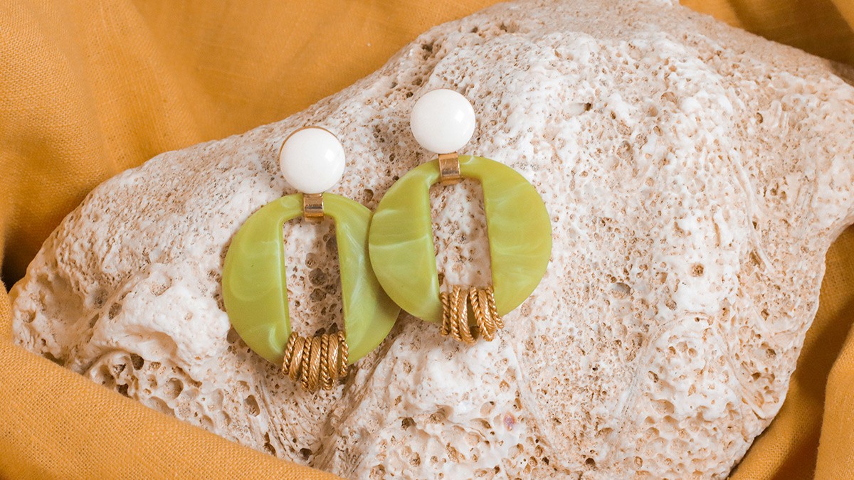 Pendientes y anillos de resina DIY Pendientes y anillos de resina DIY