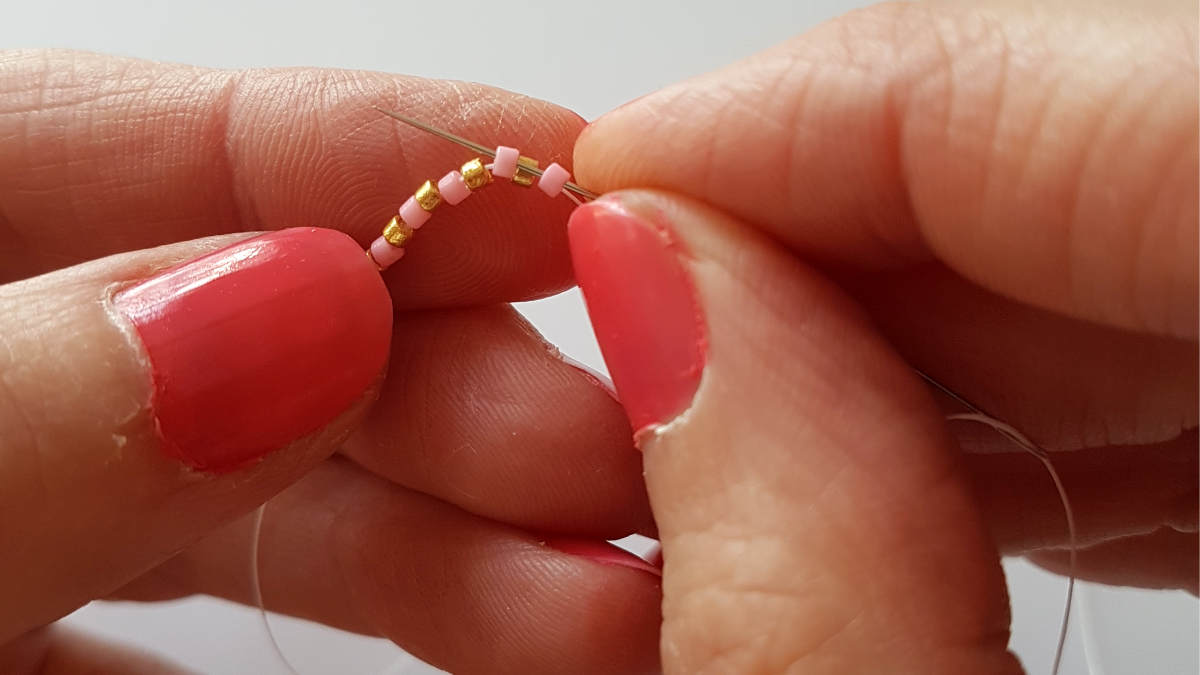 Delica Miyuki peyote perla tejer diagrama de hielo : Paso 3