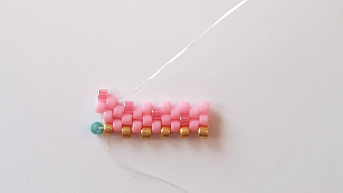 Delica Miyuki peyote perla tejer diagrama de hielo : Paso 8