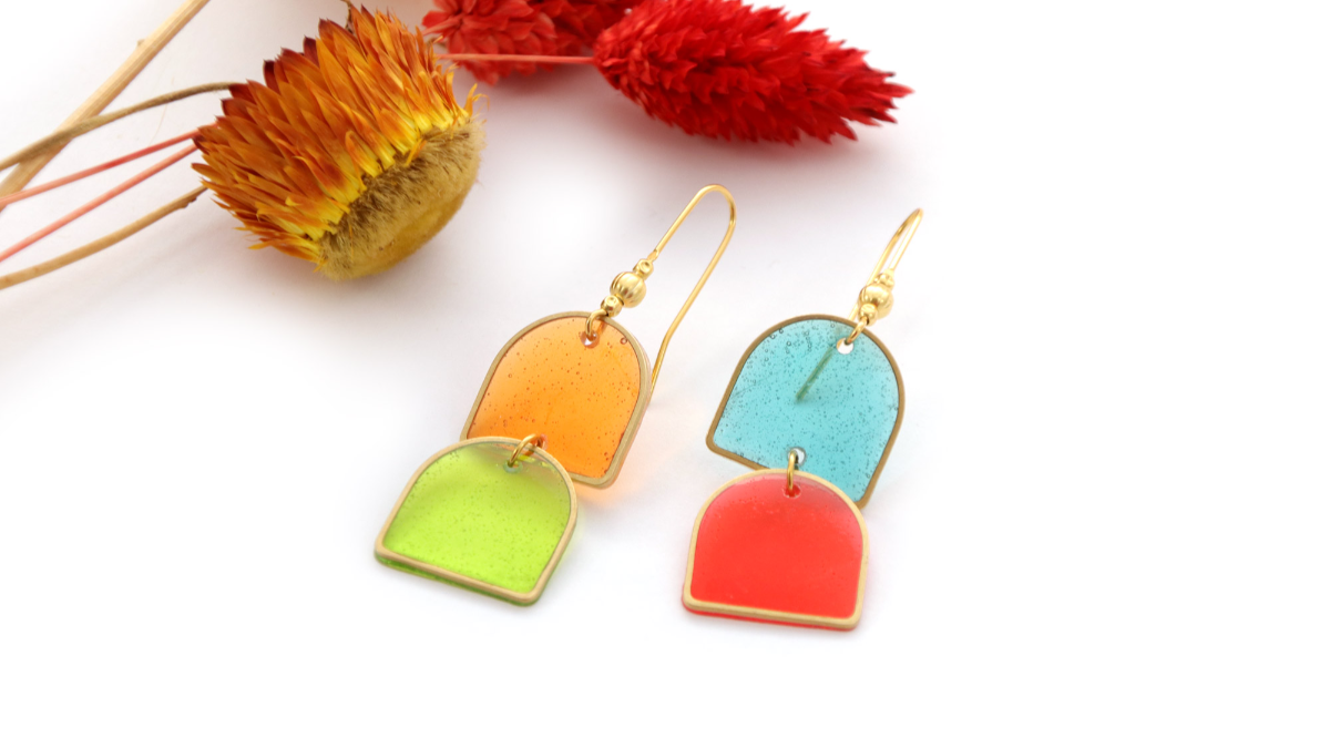 Pendientes de resina con LEDs UV Tutorial del efecto Vitrail