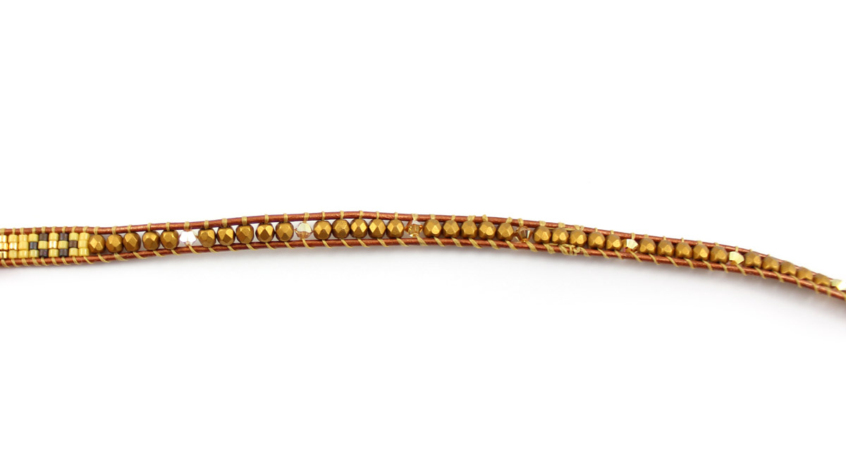 Pulsera de varias vueltas con cordón de cuero : Paso 7 Pulsera de varias vueltas con cordón de cuero : Paso 7