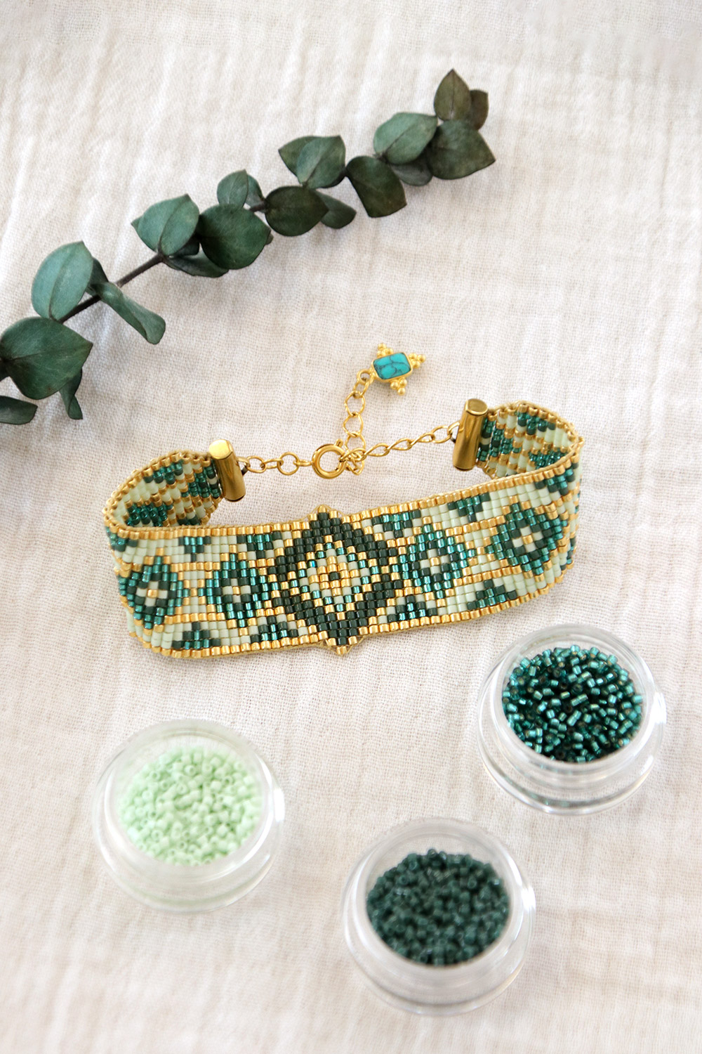 Esquema Pulsera de telar Miyuki delica con cuentas con diseño de diamantes Esquema Pulsera de telar Miyuki delica con cuentas con diseño de diamantes