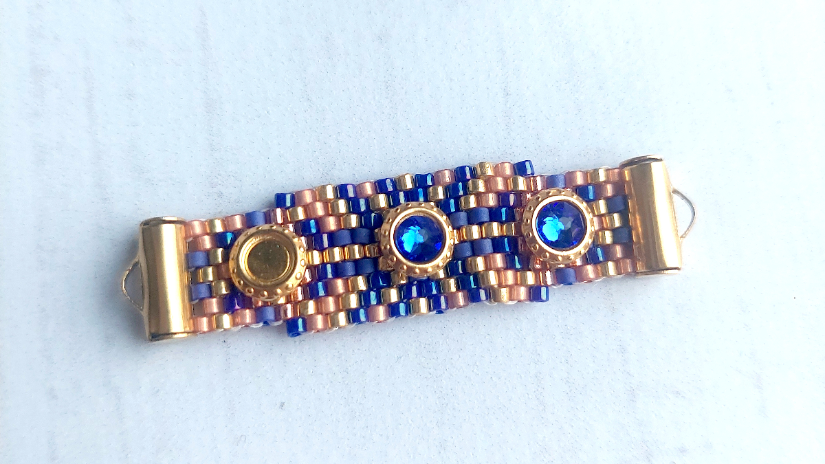 DIY Pulsera de tejido de peyote y cristal puro : Paso 3 DIY Pulsera de tejido de peyote y cristal puro : Paso 3