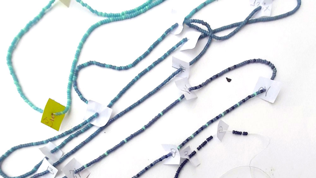 Adorno navideño de ganchillo en forma de espiral : Paso 1