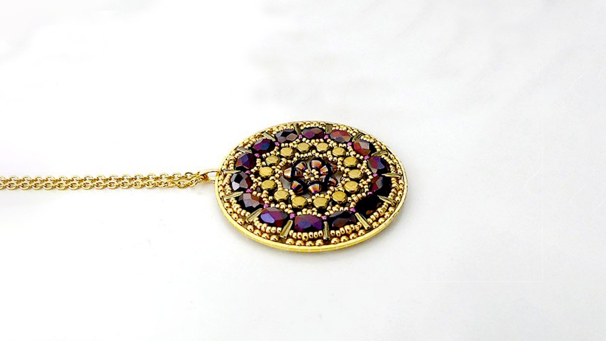 Esquema Colgante Romance con cuentas Baros y Konos de Puca