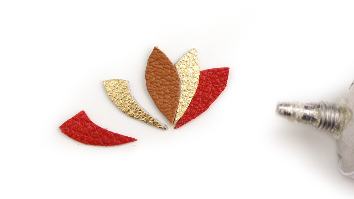 Bisutería con retales de cuero : Paso 2