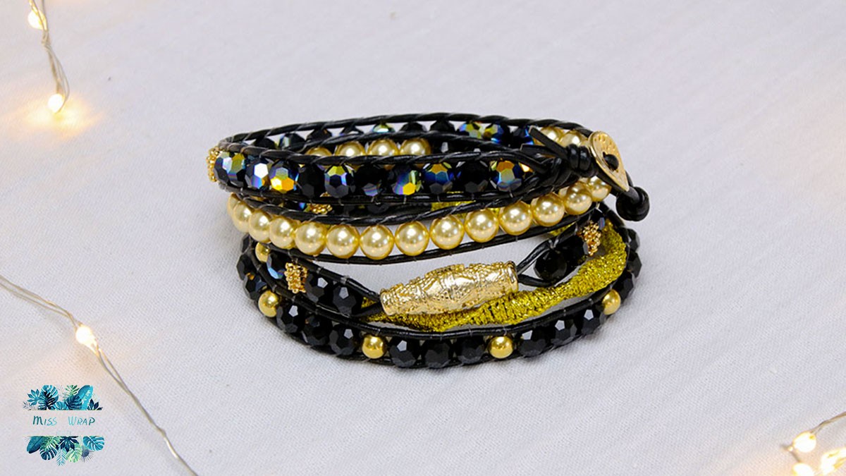 Pulsera de 5 vueltas y macramé con purecristal, miyukis, lazo dorado y separadores