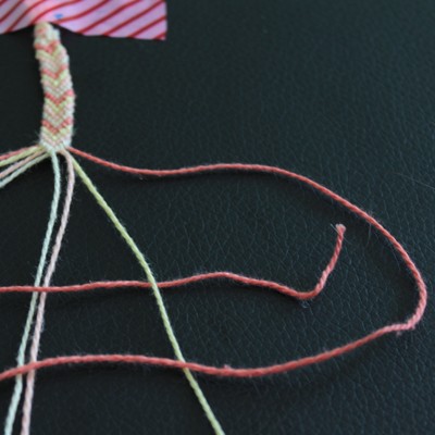 Tutorial de la pulsera de espiga : Paso 4 Tutorial de la pulsera de espiga : Paso 4