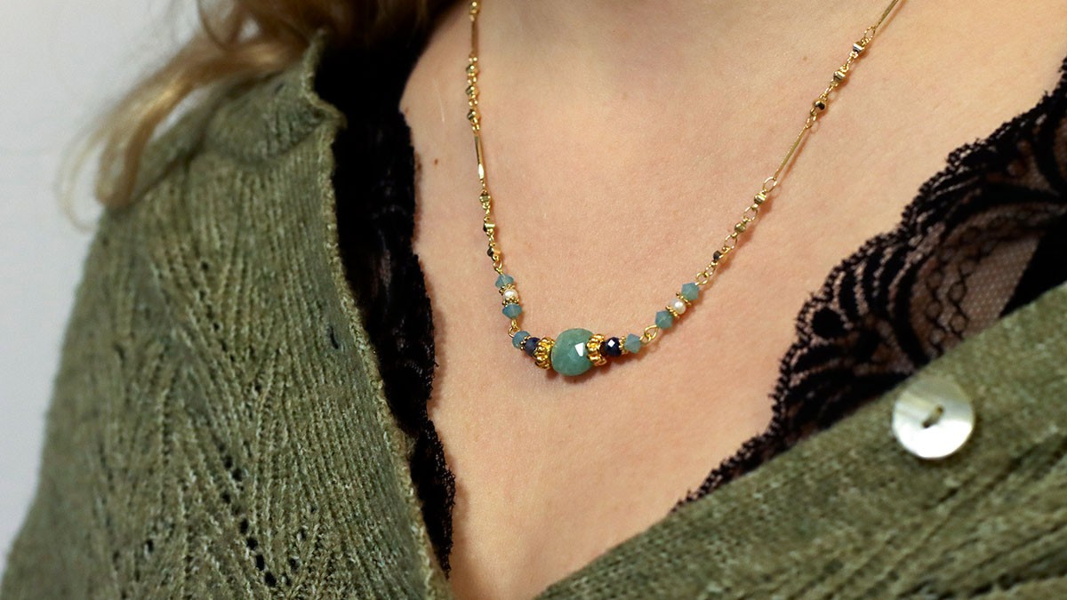 Tutorial de collar de perlas de agua dulce y piedras preciosas Tutorial de collar de perlas de agua dulce y piedras preciosas