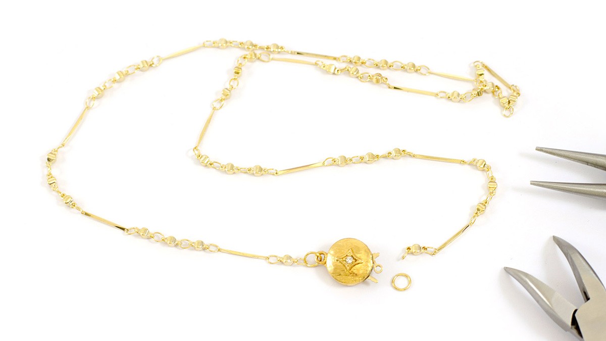 Tutorial de collar de perlas de agua dulce y piedras preciosas : Paso 1