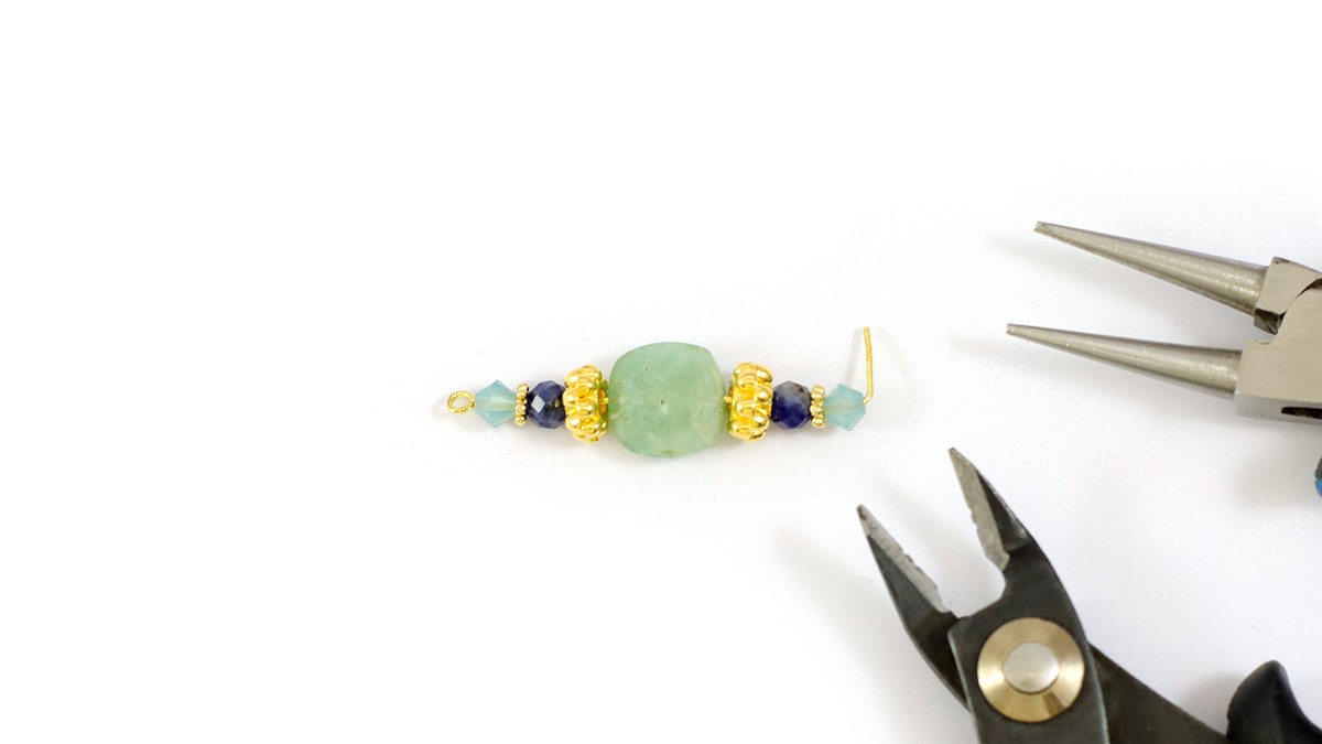 Tutorial de collar de perlas de agua dulce y piedras preciosas : Paso 3