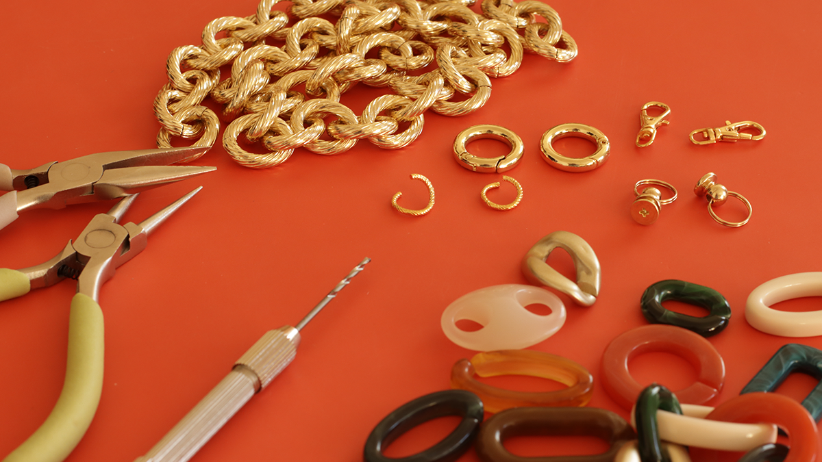 Cadena telefónica o eslabones para gafas : Paso 1