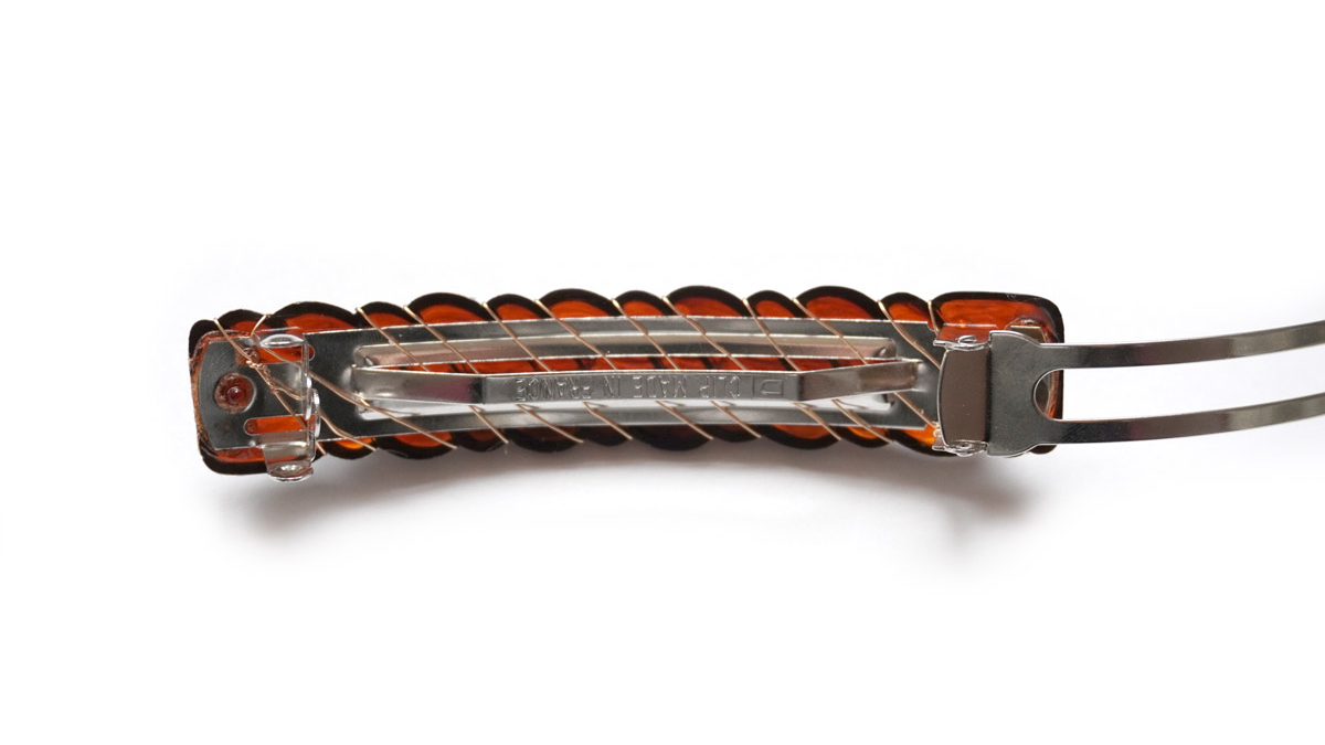 DIY Pasador de escamas de tortuga con cuentas de perlas : Paso 3 DIY Pasador de escamas de tortuga con cuentas de perlas : Paso 3