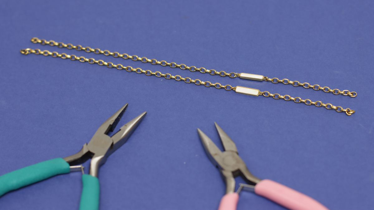 DIY Collar de acero inoxidable con eslabón de grano de café e inserción de nácar : Paso 2