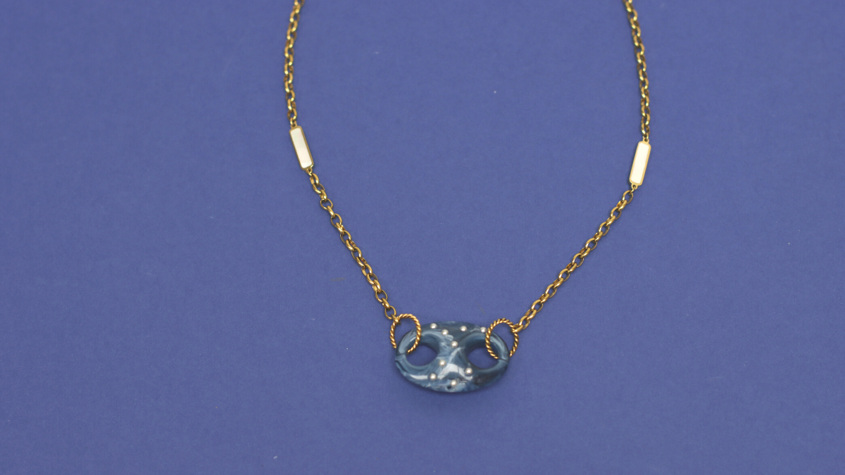 DIY Collar de acero inoxidable con eslabón de grano de café e inserción de nácar : Paso 4