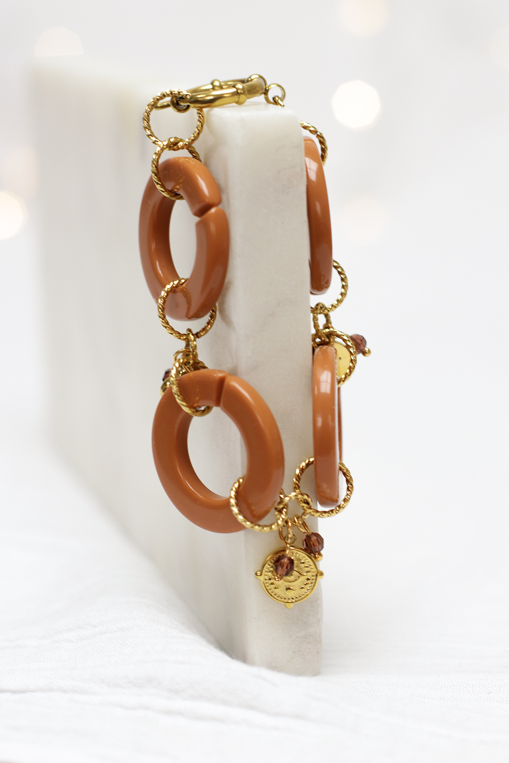 Esquema Pulsera Big Links acero inoxidable dorado y acrílico Esquema Pulsera Big Links acero inoxidable dorado y acrílico