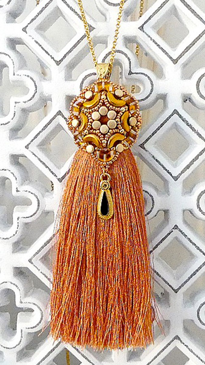 Esquema Pompón de maloya con abalorios Arcos de Puca® tutorial Esquema Pompón de maloya con abalorios Arcos de Puca® tutorial