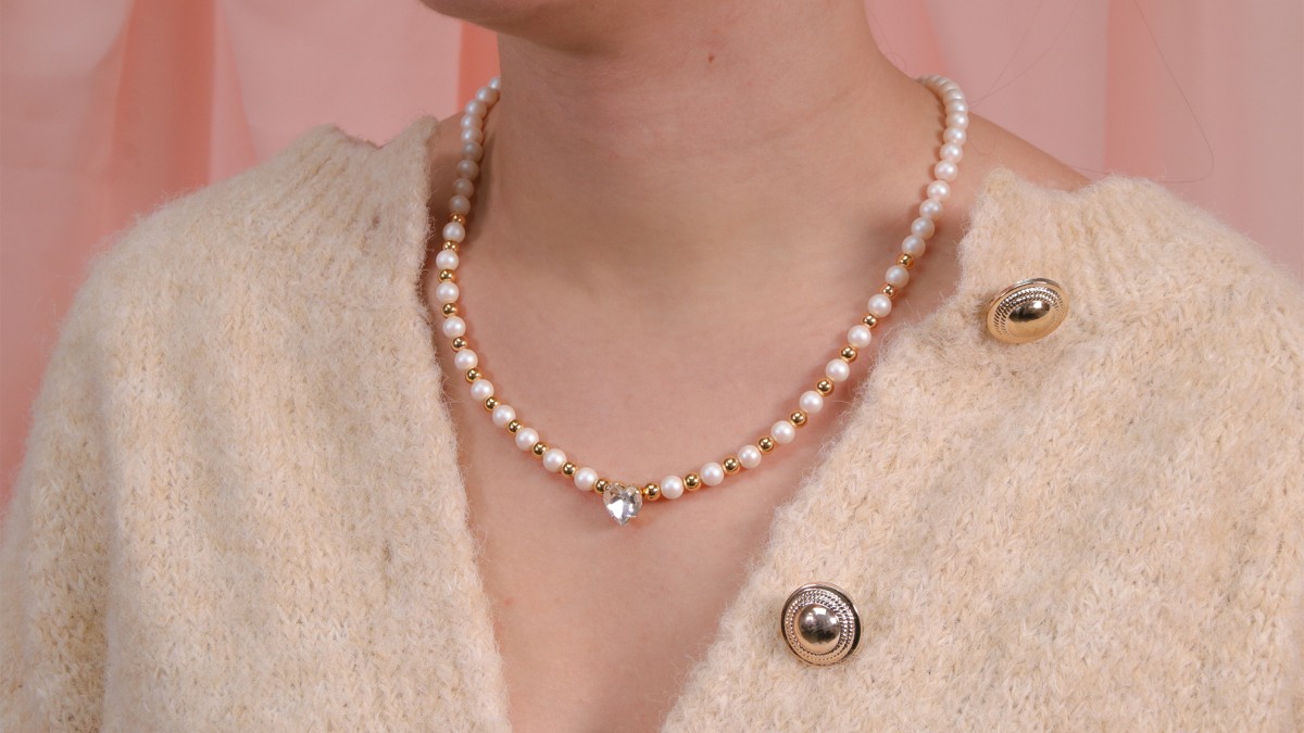 Esquema Elegante collar de corazón de cristal con cuentas de perlas