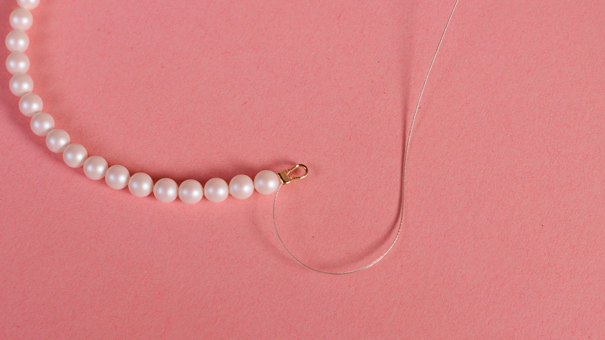 Elegante collar de corazón de cristal con cuentas de perlas : Paso 5