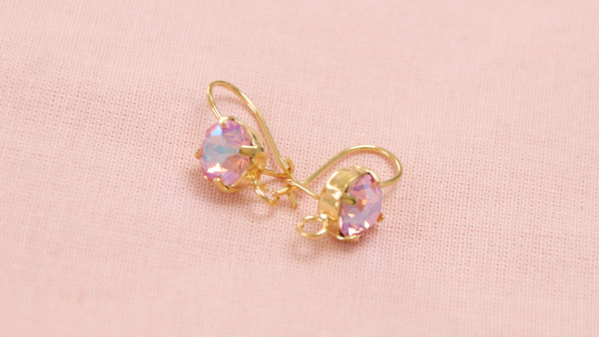 Pendientes con colgante de strass en forma de arco : Paso 1