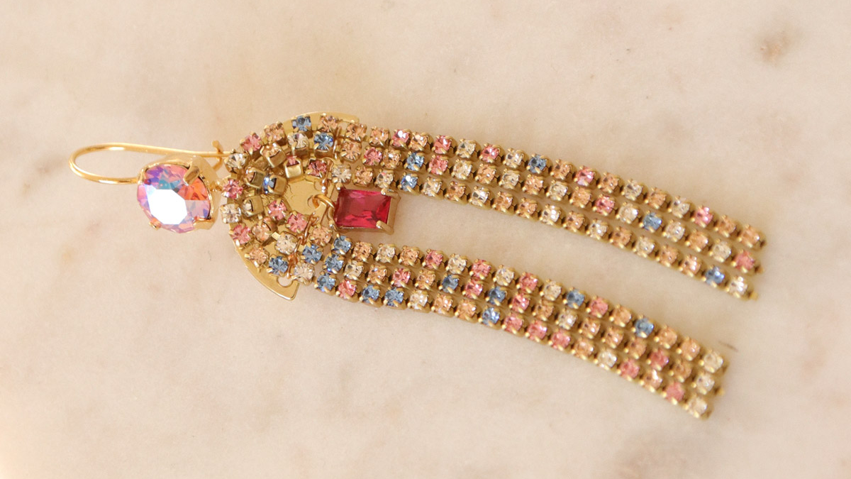 Pendientes con colgante de strass en forma de arco : Paso 5