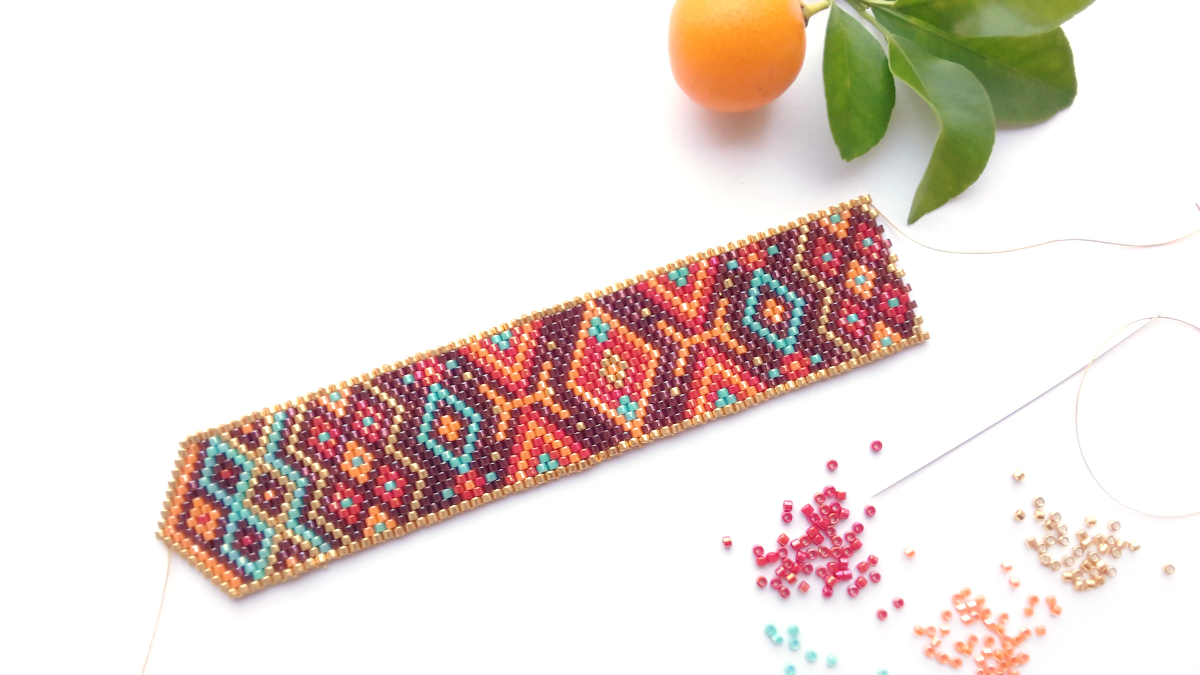 Tejiendo rejilla Miyuki Puño en Peyote Raro Tejiendo rejilla Miyuki Puño en Peyote Raro