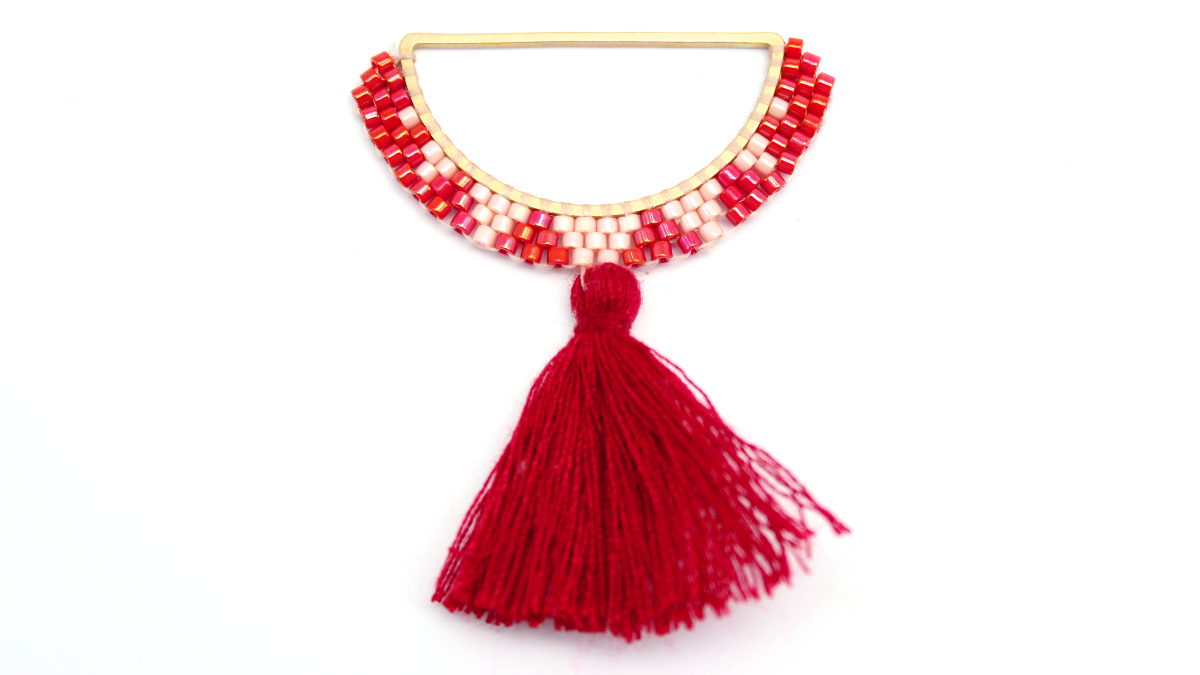 Miyuki collar media luna técnica punto de ladrillo : Paso 5