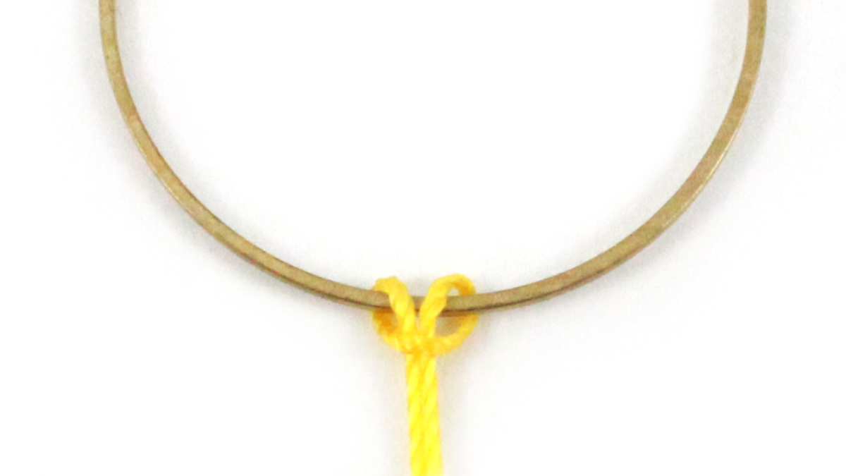 Pendientes mixtos de macramé y miyuki : Paso 1