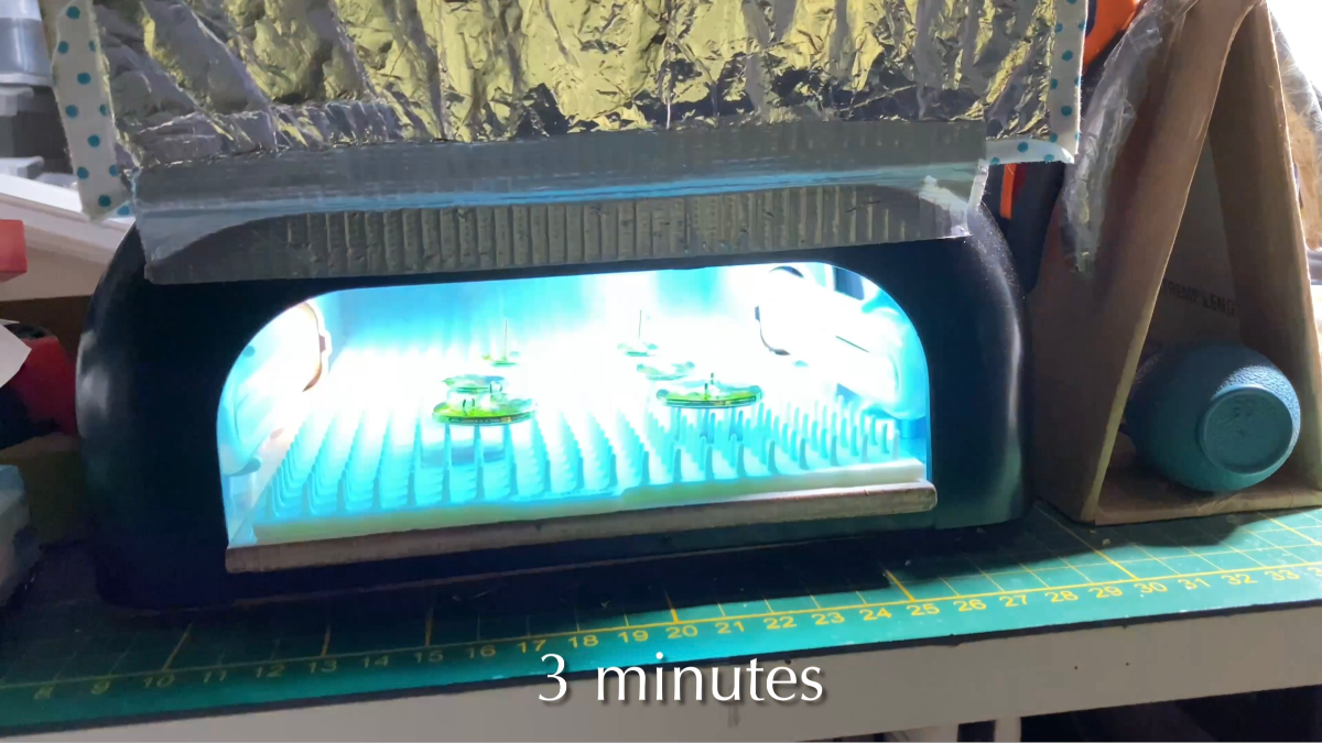 Pendientes colgantes de polímero, tinta y resina UV : Paso 16