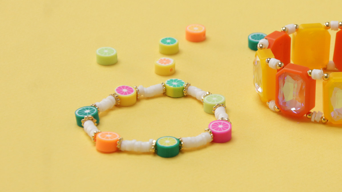 Pulseras elásticas con cristales cítricos y cuentas : Paso 3