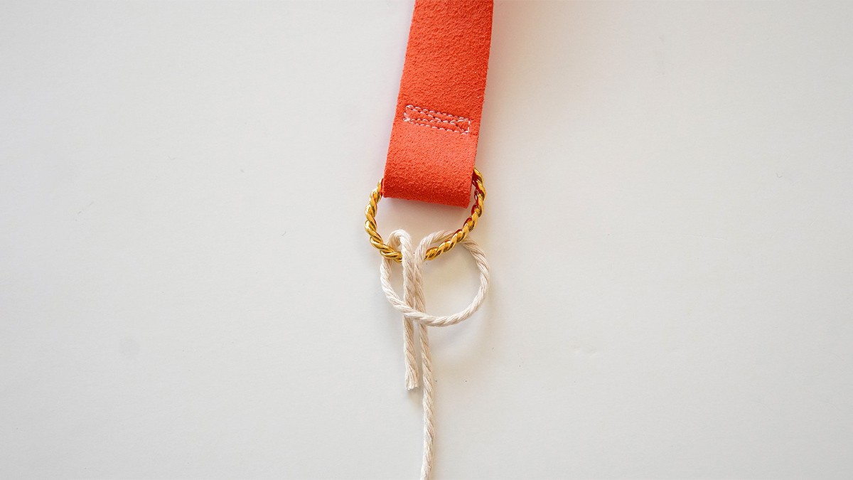 Tutorial de asa de bolso de ante y macramé : Paso 2