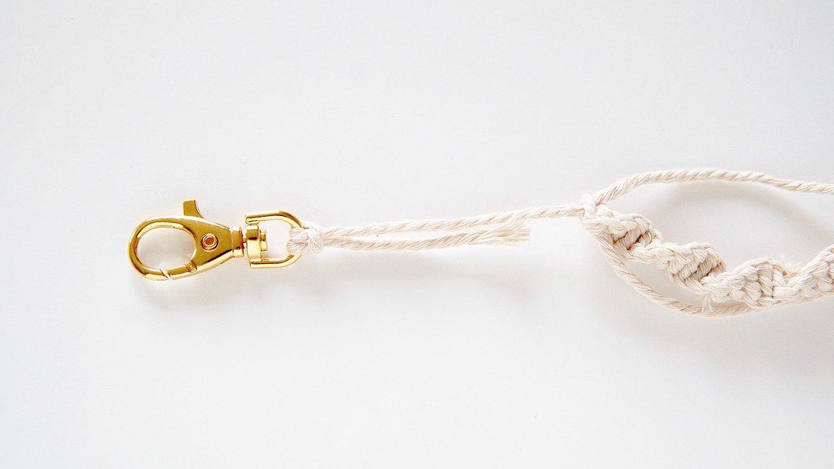 Tutorial de asa de bolso de ante y macramé : Paso 5