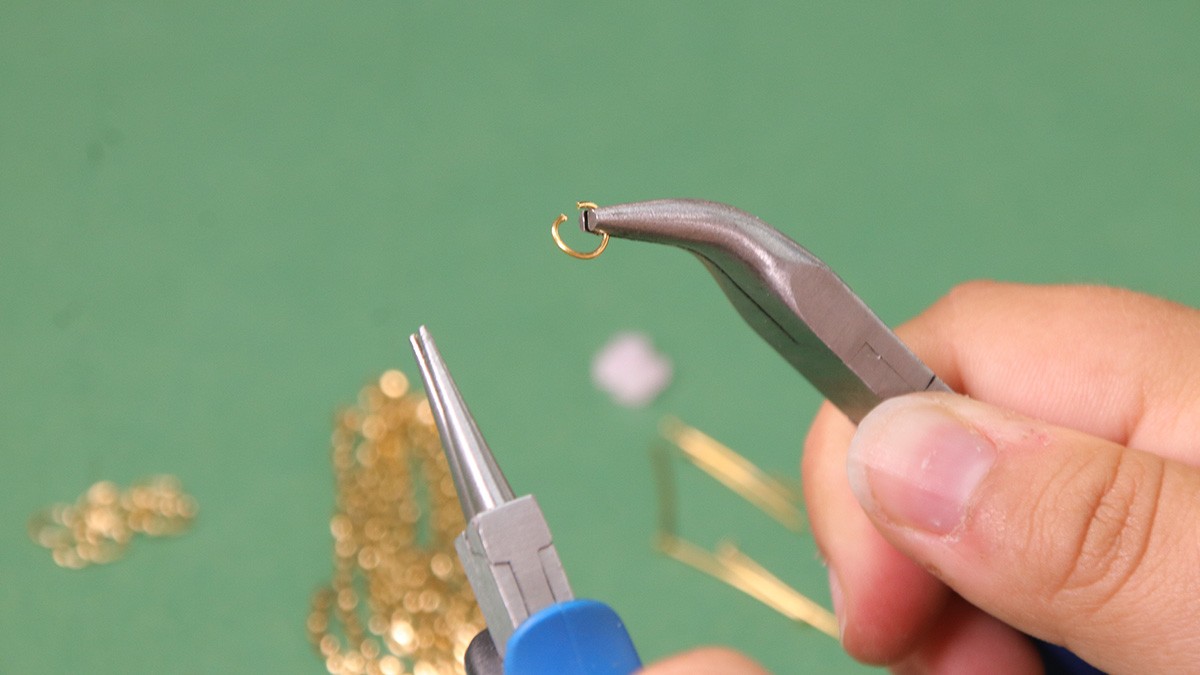 Tutorial fácil, pendientes de piedras preciosas de cuarzo desparejadas : Paso 4