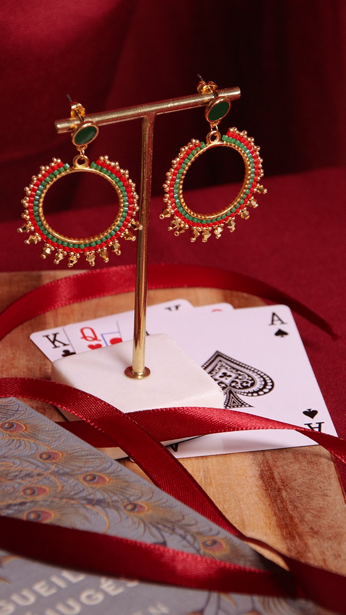 Pendientes Miyuki sunburst de perlas rojas y verdes