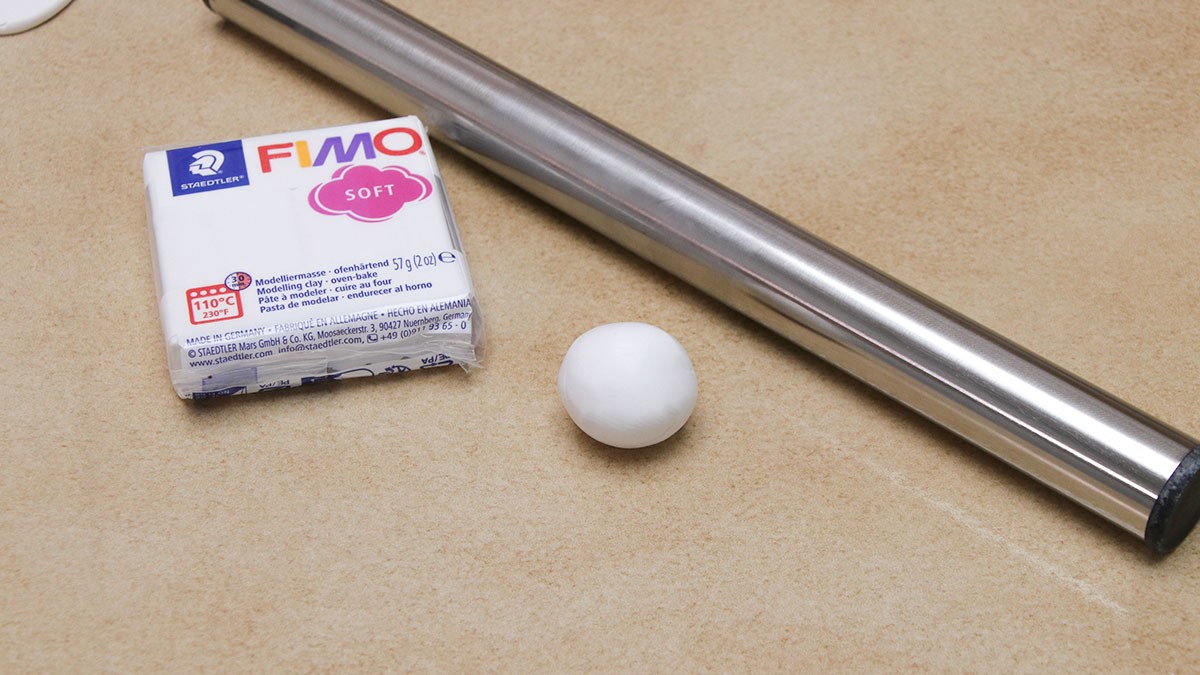 Pendientes de arcilla polimérica con hoja de transferencia : Paso 1 Pendientes de arcilla polimérica con hoja de transferencia : Paso 1