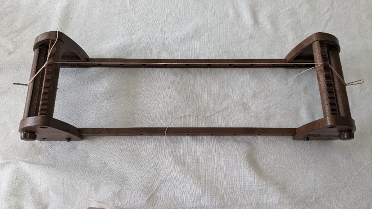 Pulsera con tejido central y micro macramé : Paso 1 Pulsera con tejido central y micro macramé : Paso 1