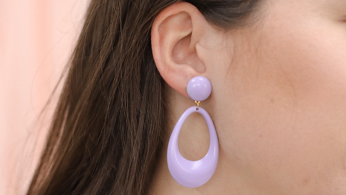 Pendientes de resina en tonos pastel