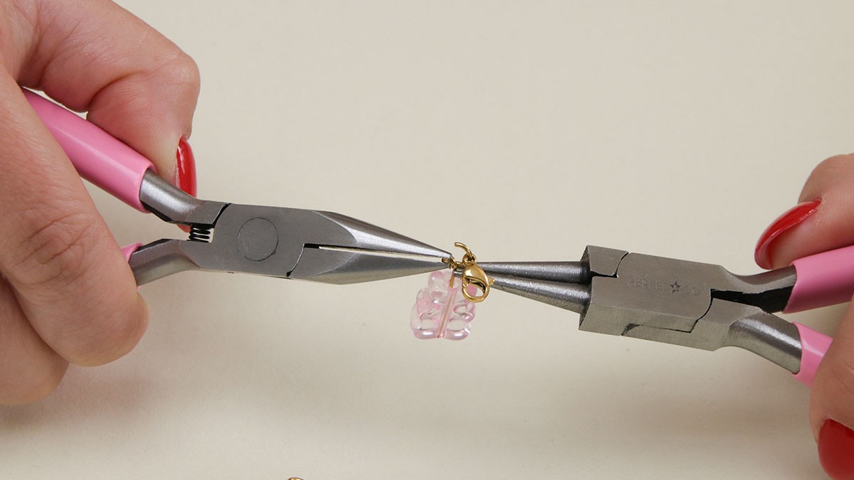 Collar de colgantes intercambiables : Paso 3