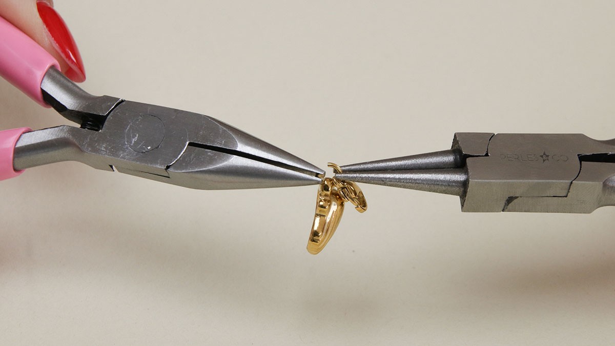 Collar de colgantes intercambiables : Paso 5