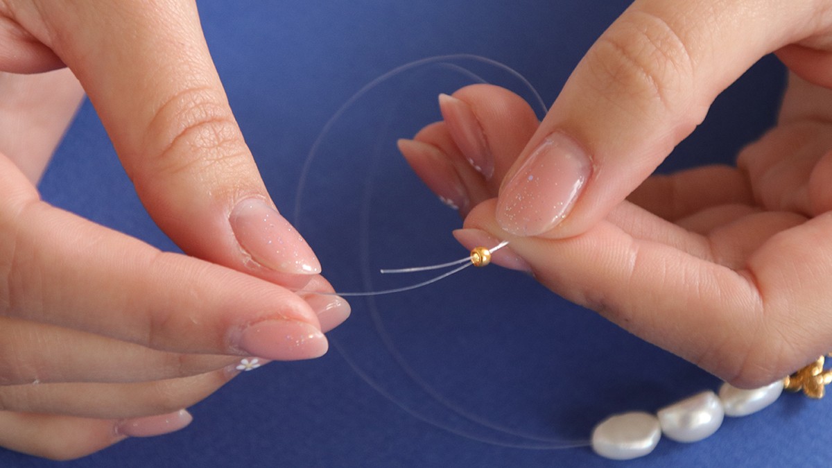 Pendientes de perlas de agua dulce : Paso 4 Pendientes de perlas de agua dulce : Paso 4